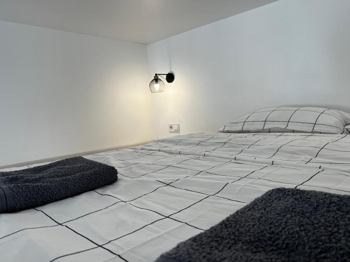 Apartment Lesya Kurbasa Lviv Exteriör bild