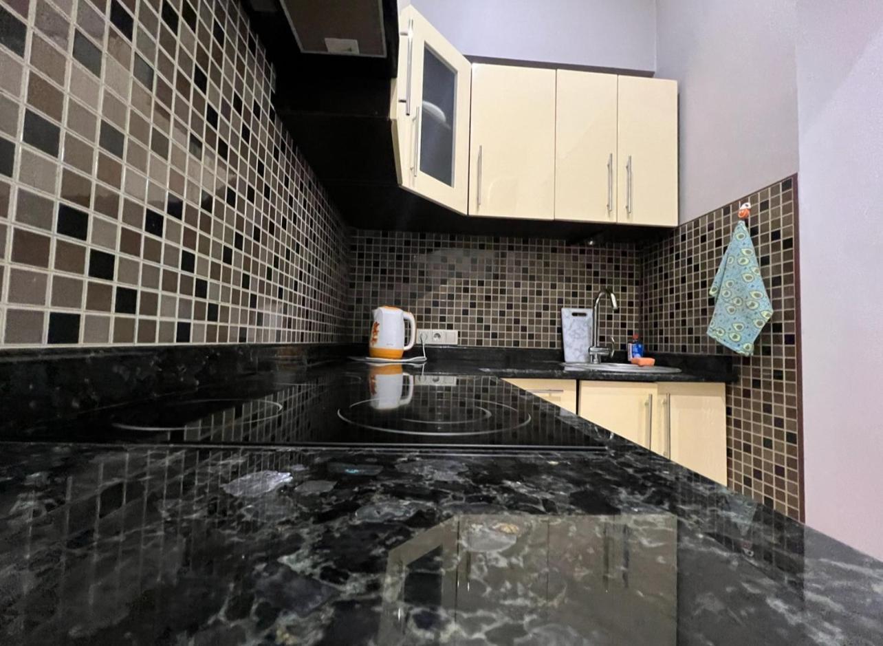 Apartment Lesya Kurbasa Lviv Exteriör bild