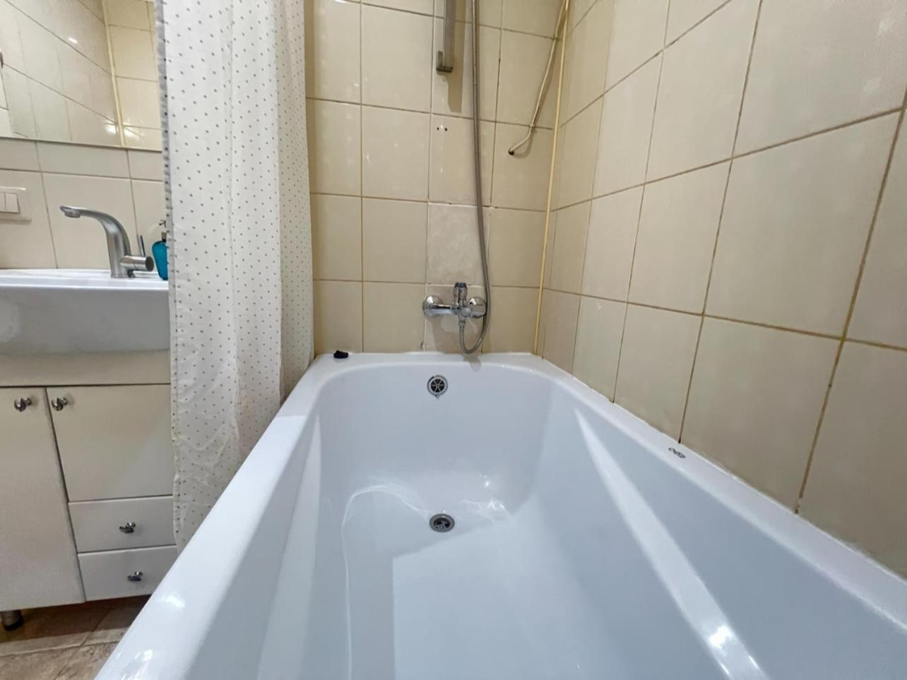 Apartment Lesya Kurbasa Lviv Exteriör bild