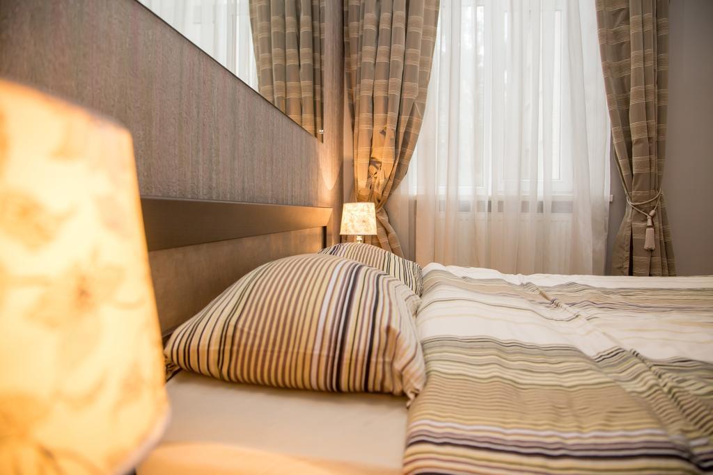 Apartment Lesya Kurbasa Lviv Exteriör bild